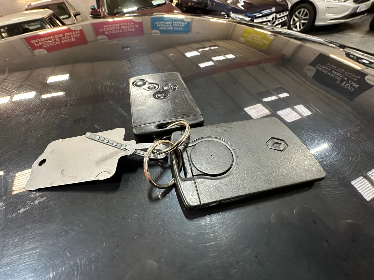 3012 Renault Megane 1.5 DCI 90 DYNAMIQUE coupe - Image 3