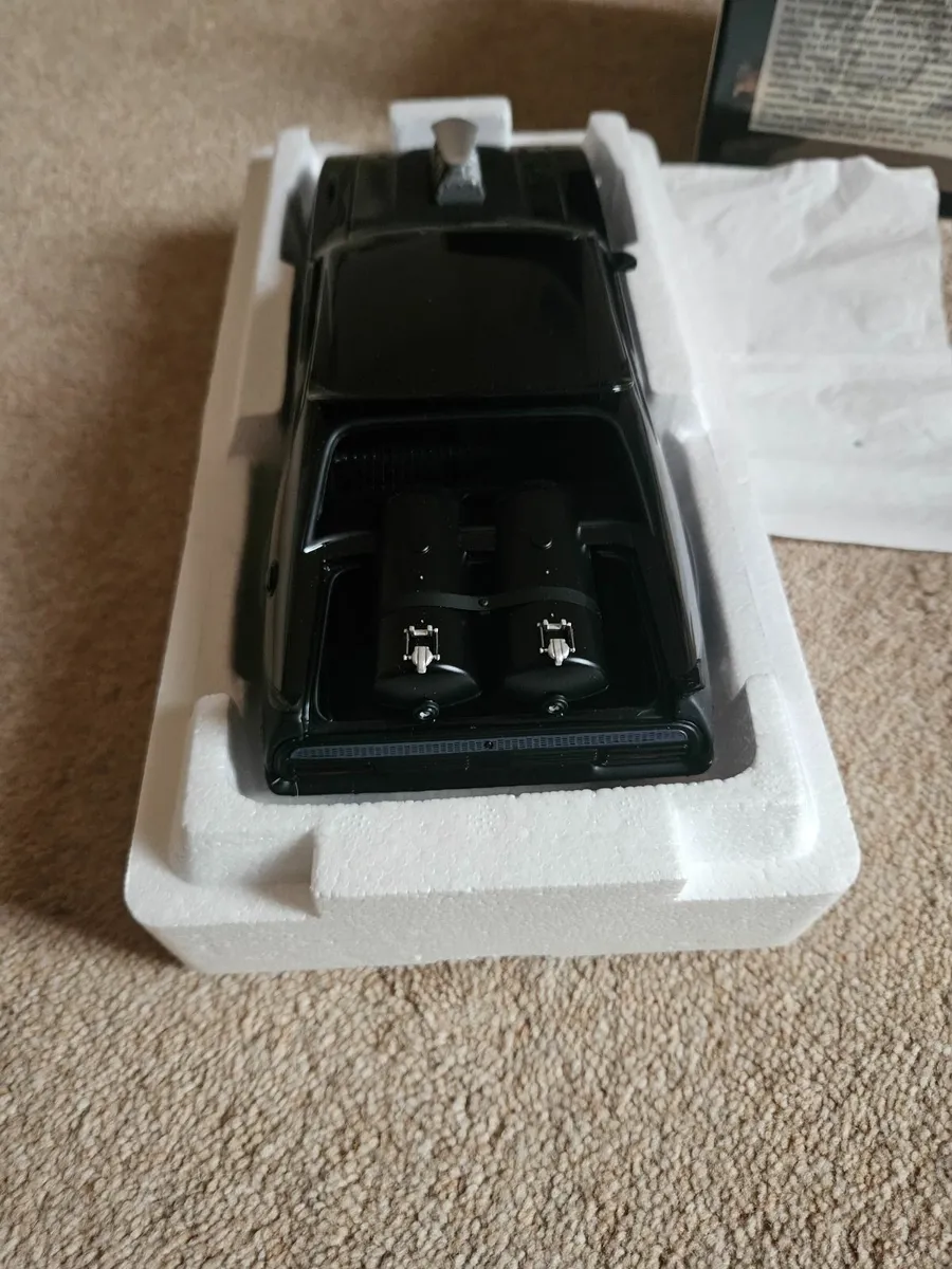 Corgi Autoart Mad Max The Road Warrior 1.18 - Image 3