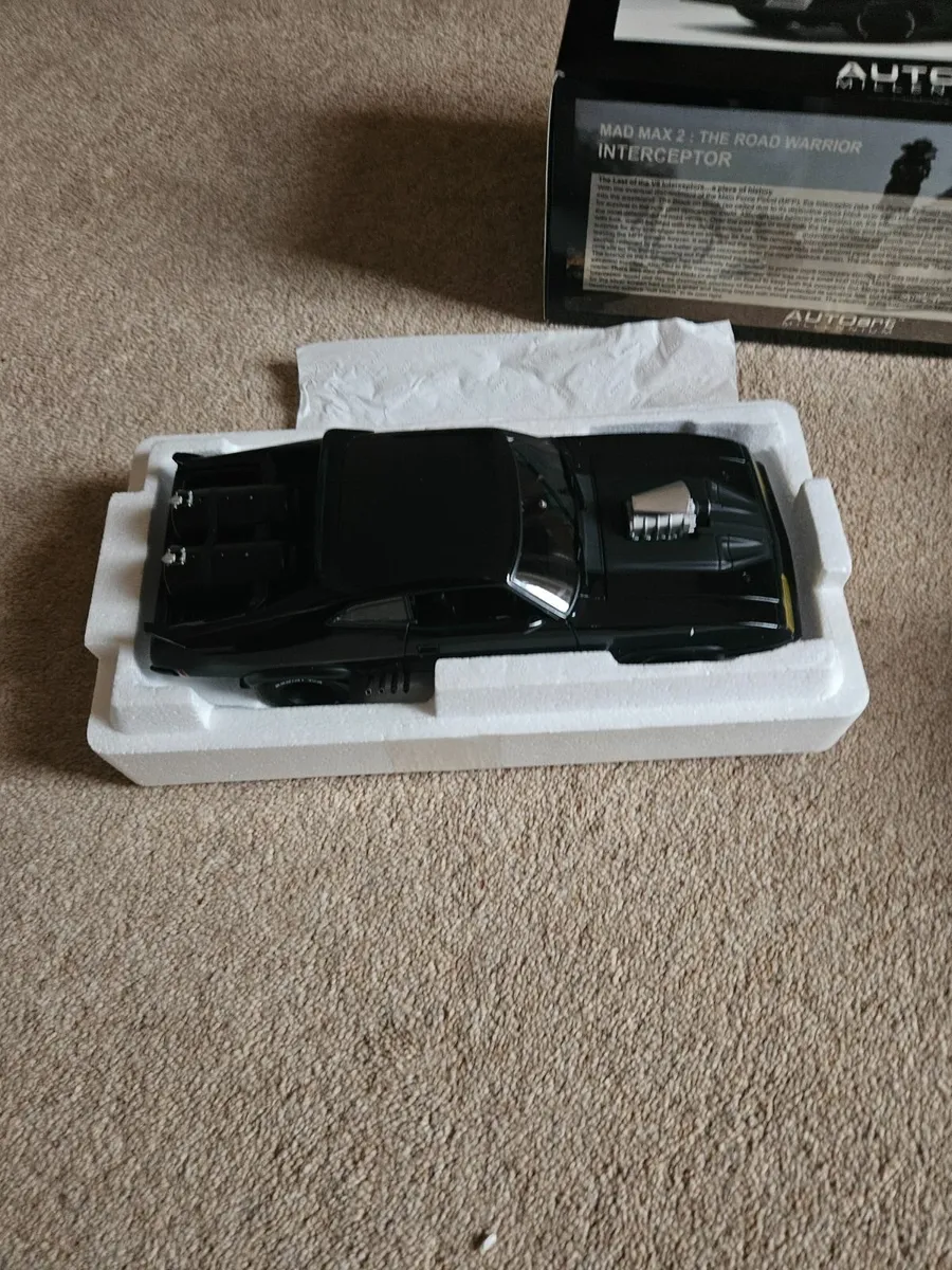 Corgi Autoart Mad Max The Road Warrior 1.18 - Image 4