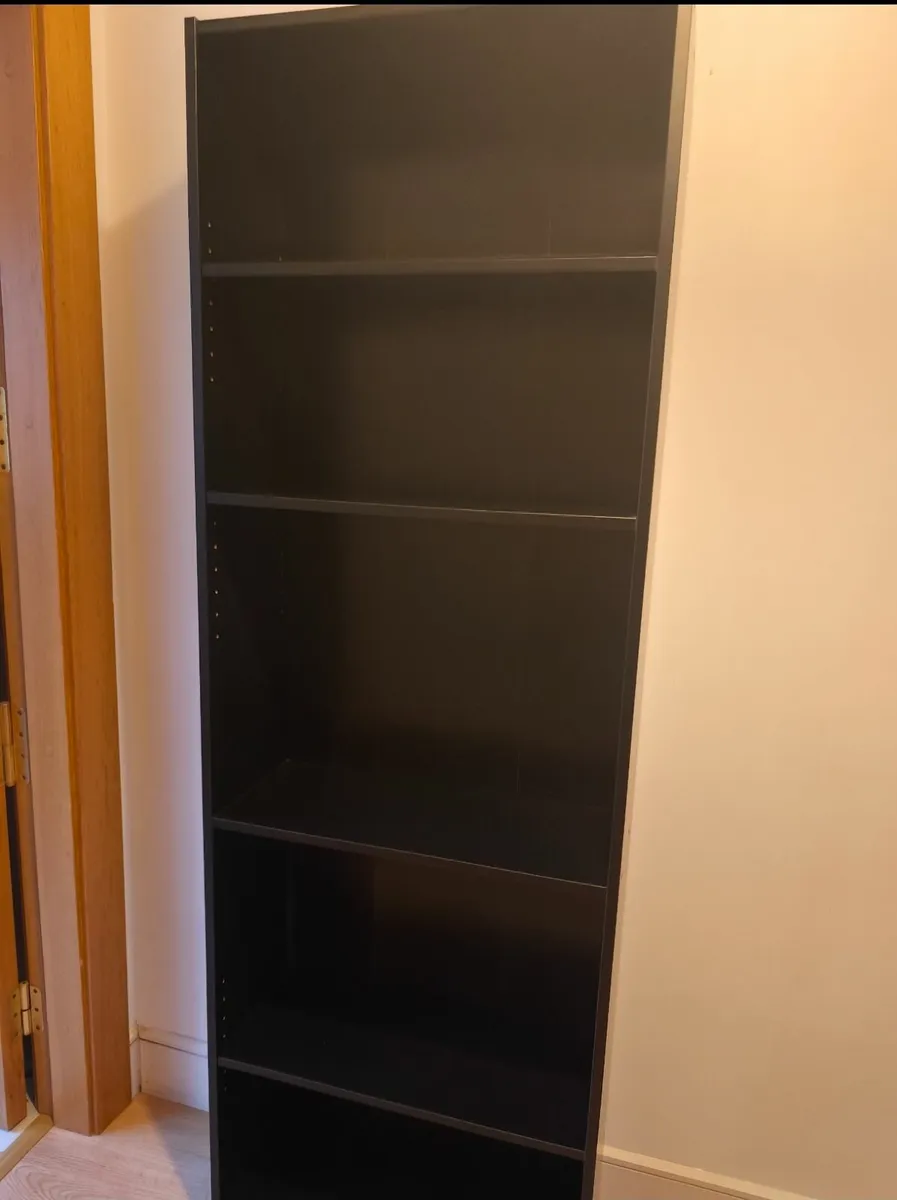 Book shelf - Image 2