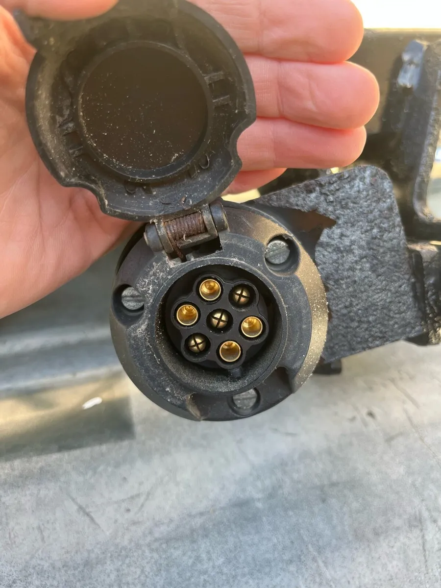 Tow bar & hitch - Image 2