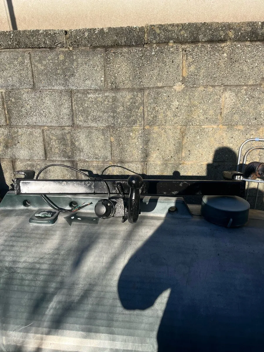 Tow bar & hitch - Image 4