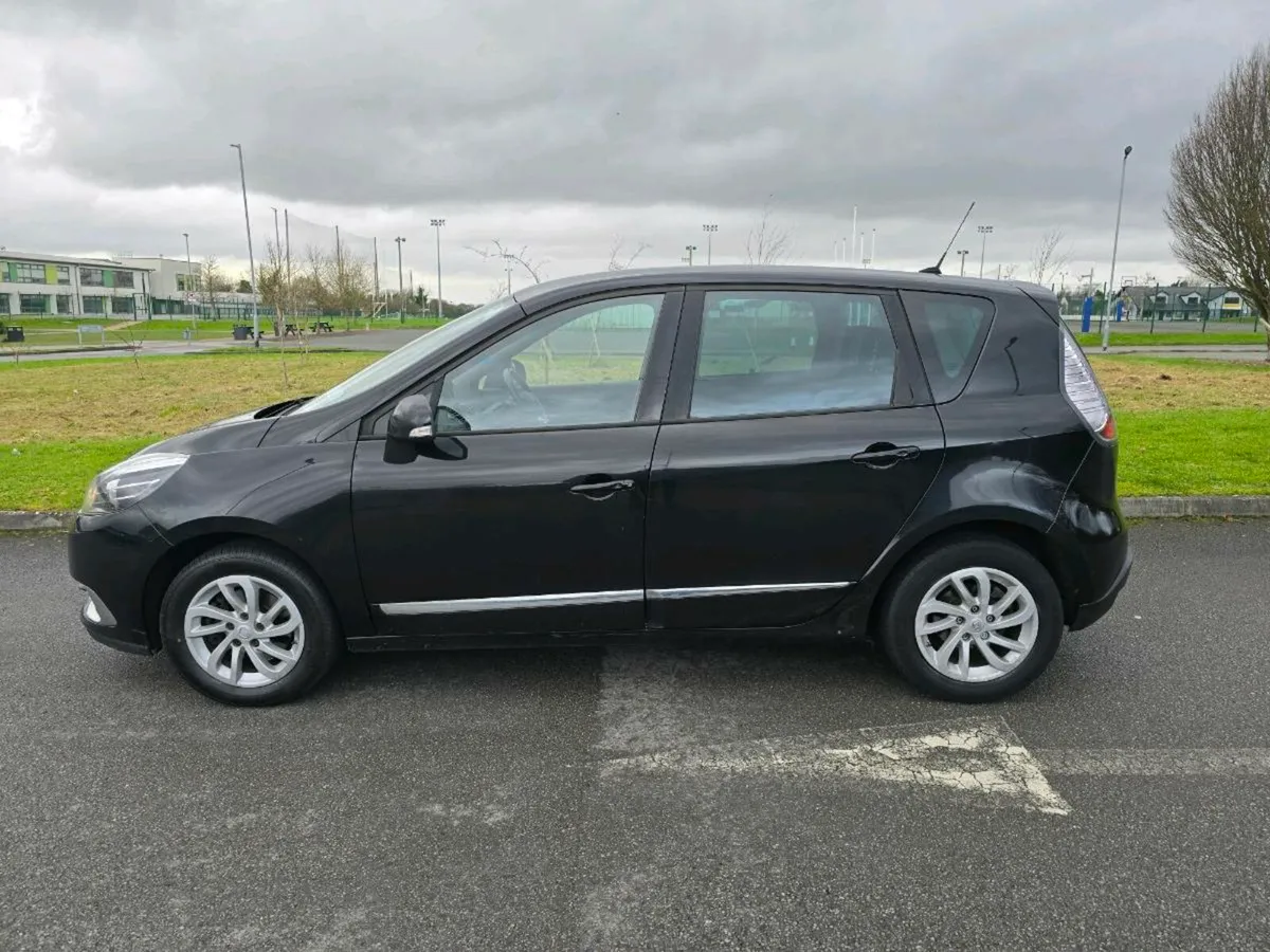 151 Renault Scenic Automatic - Image 4