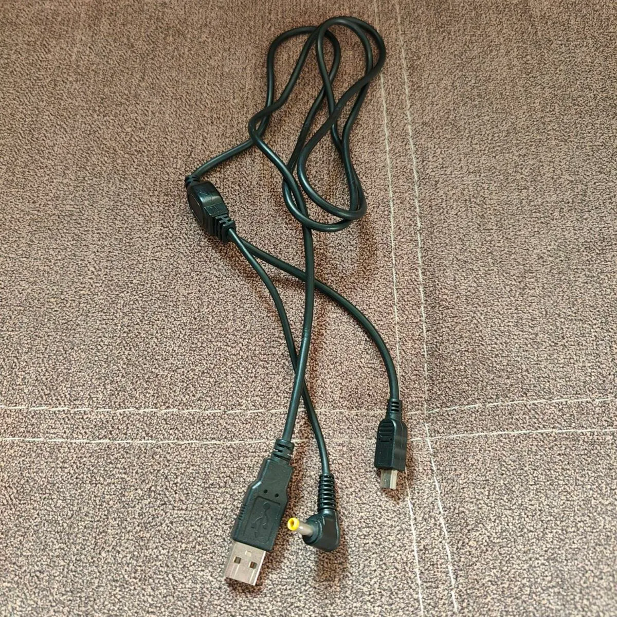 USB A to split mini-USB and DC barrel cable - Image 2