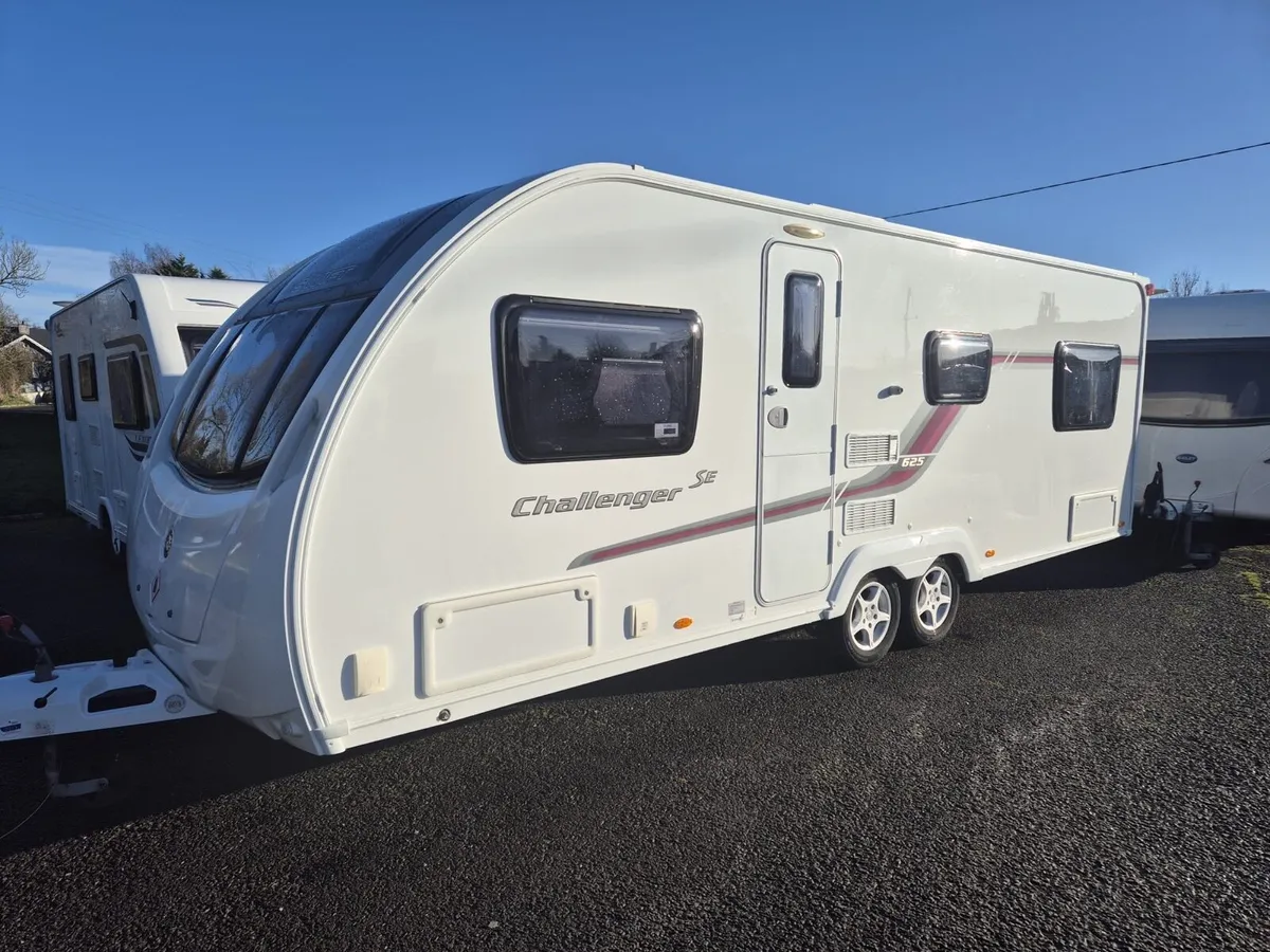 2014 Swift challenger 6 berth fixed bed - Image 1