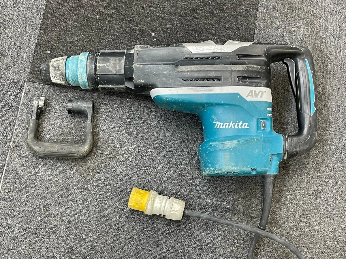 Makita 110v Breaker - Image 1
