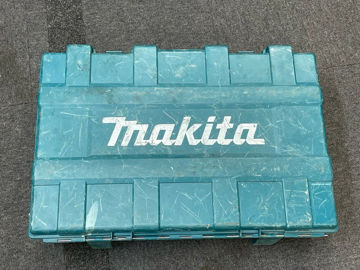 Makita 110v Breaker - Image 4