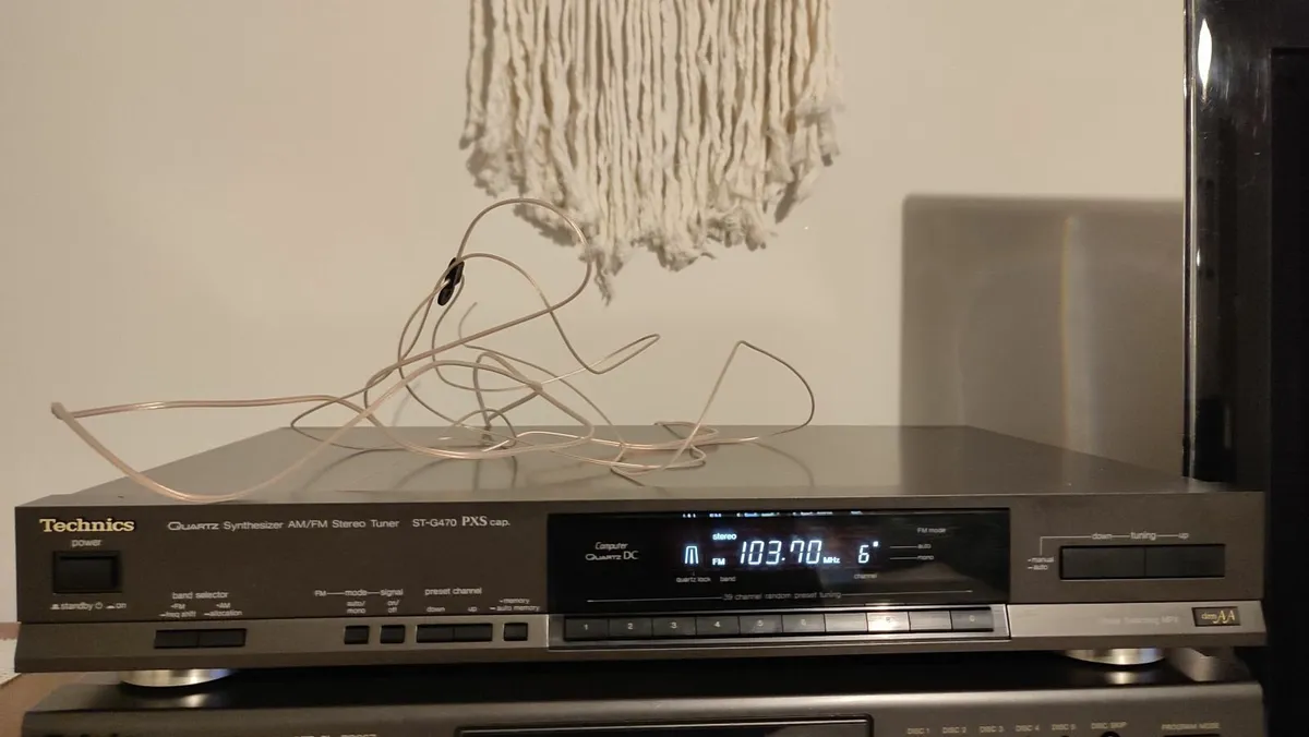 Technics ST-G470 Quartz AM/FM Stereo Tuner - Image 3