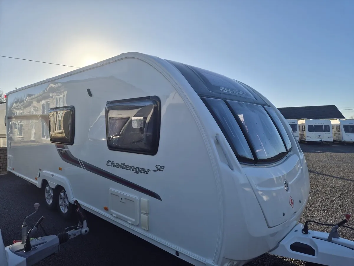2014 Swift challenger 6 berth fixed bed - Image 2