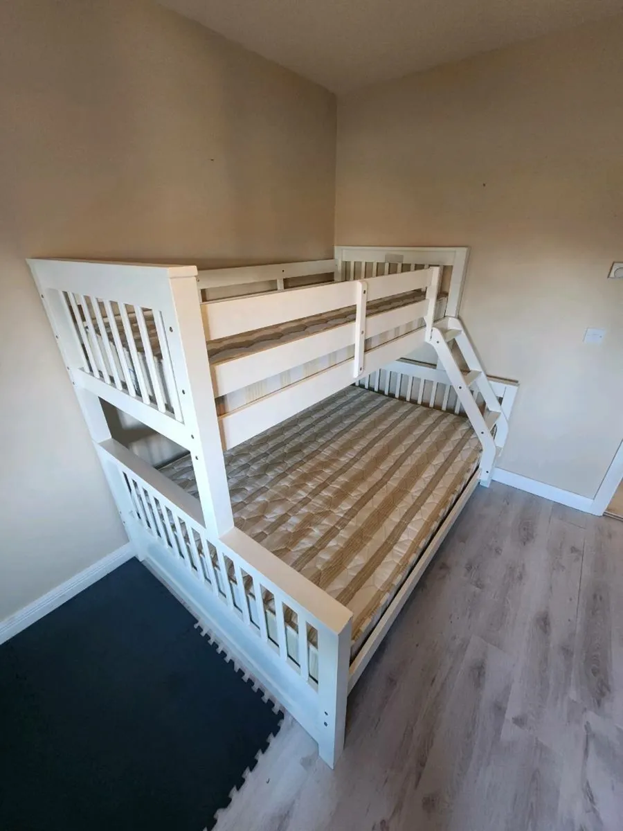 EZ Living double bunk bed - Image 1