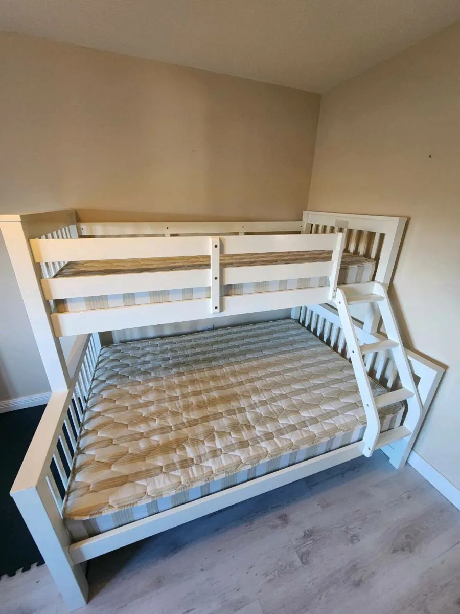 EZ Living double bunk bed - Image 3