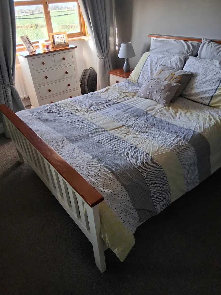 Bedroom furniture - Image 3