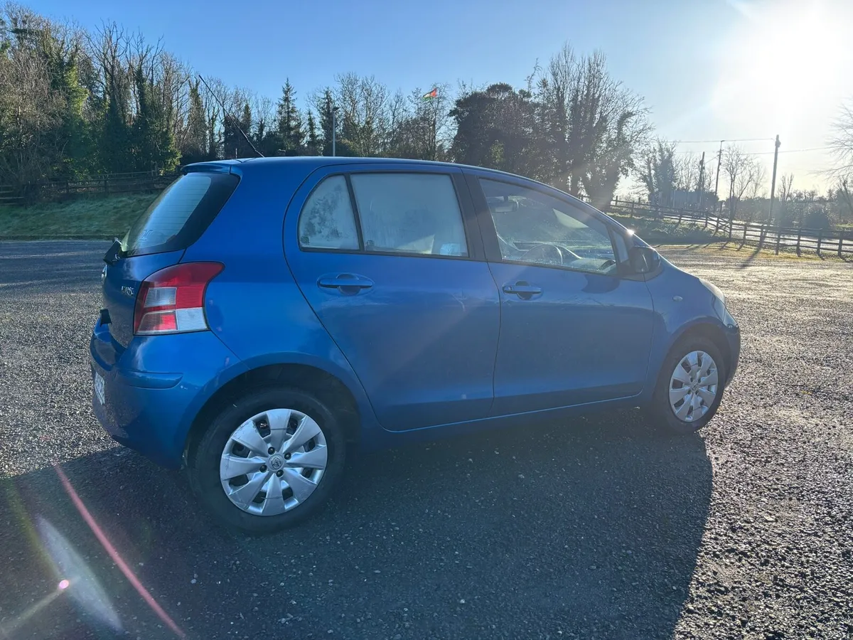 Toyota Yaris - Image 4