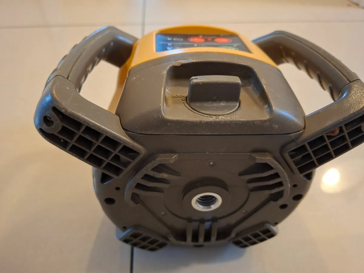 Topcon RL-H5A Rotary Laser Level - Image 4