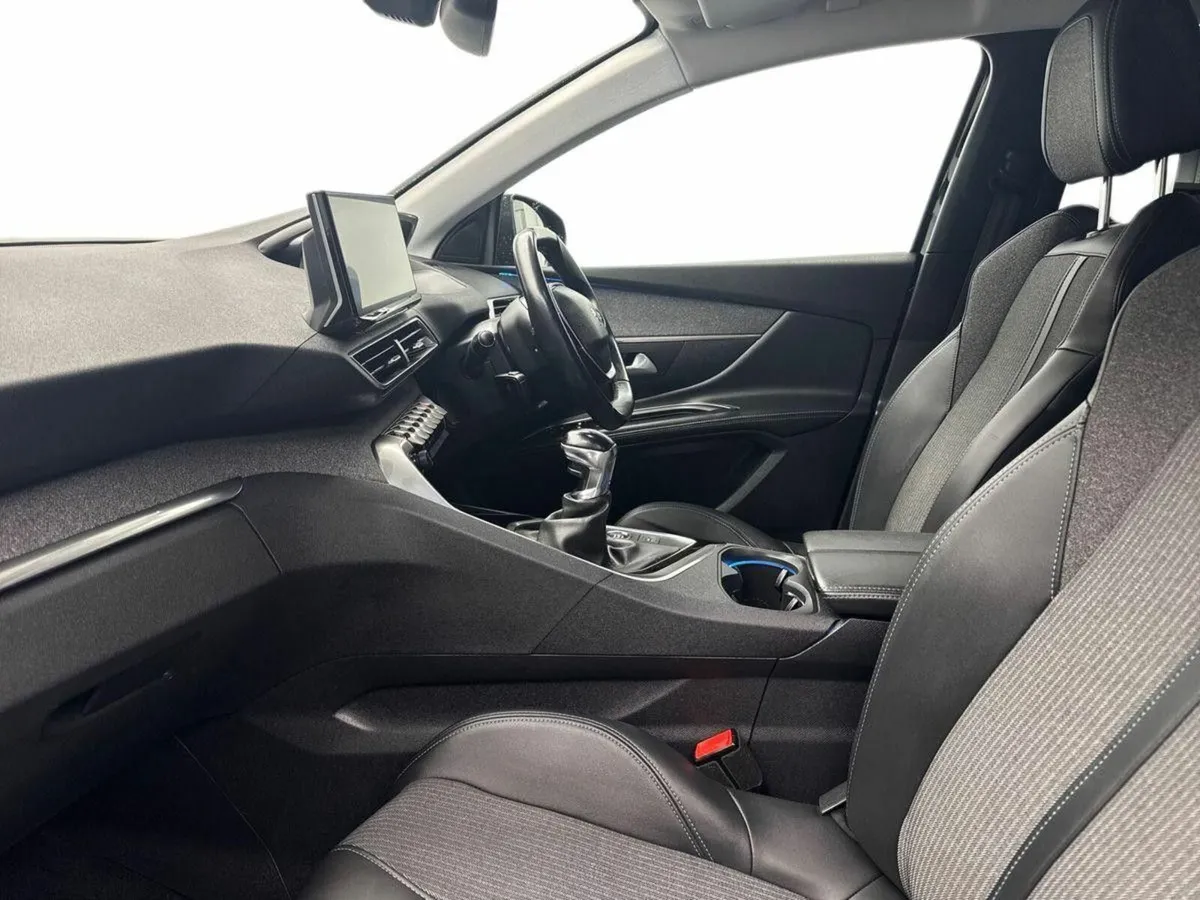 Peugeot 5008 1.5HDI ALLURE *JUST IN* €105 P/W - Image 3