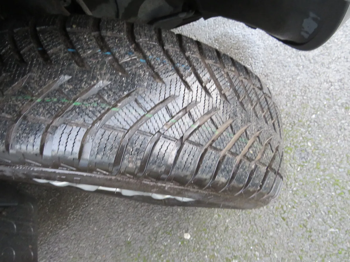 Dacia Duster 2017 5DR DIESEL  JEEP - Image 2