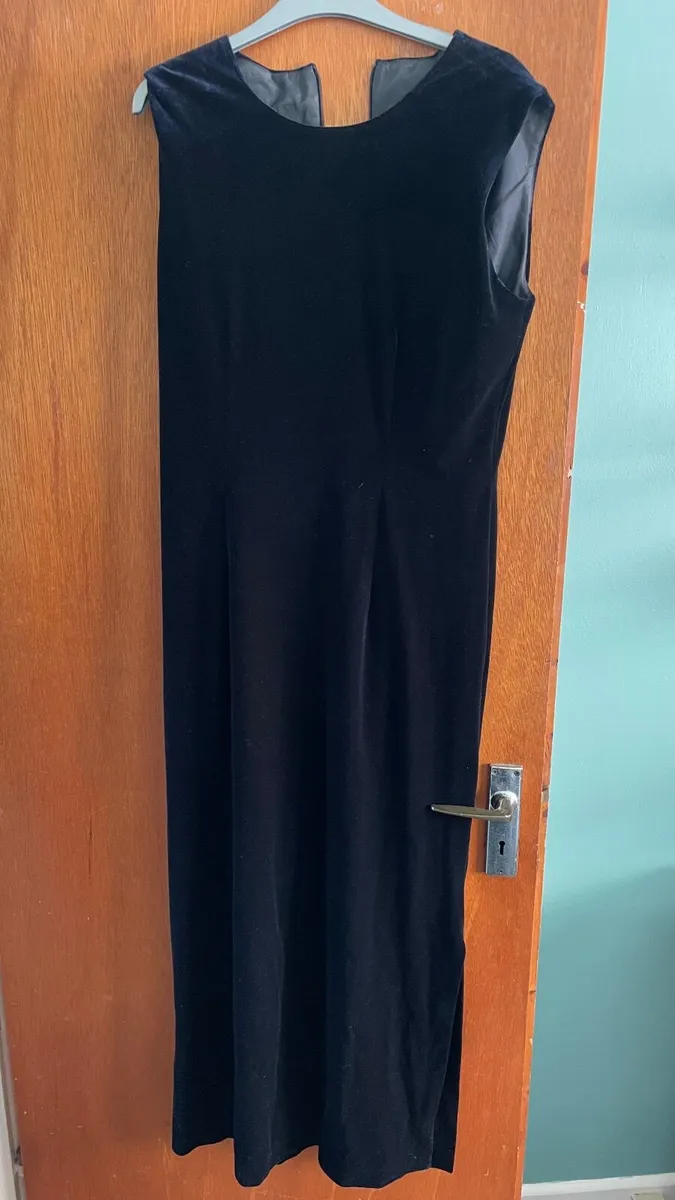 Womens dress 14 - Image 1