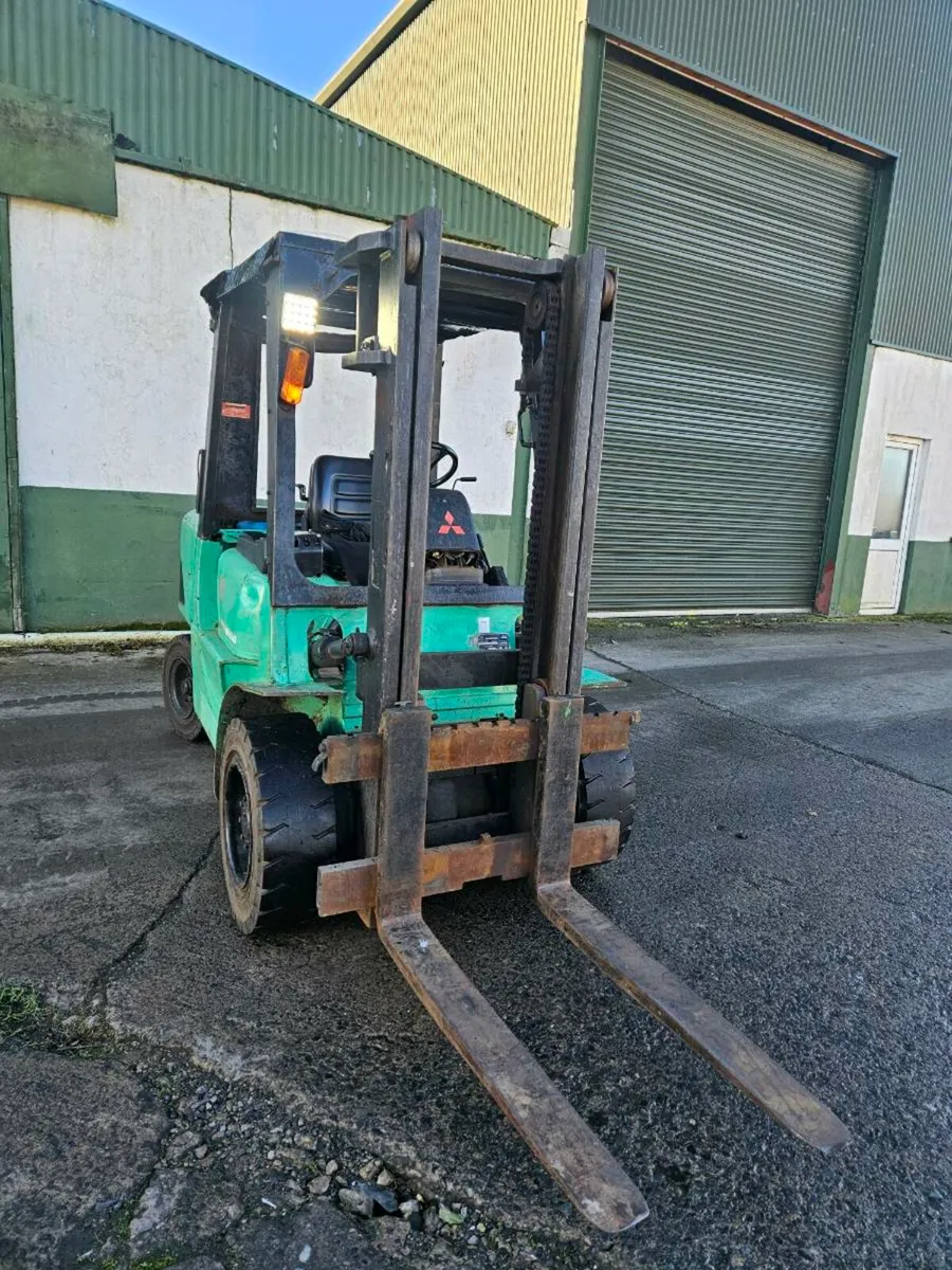 Mitsubishi Diesel Forklift - Image 1