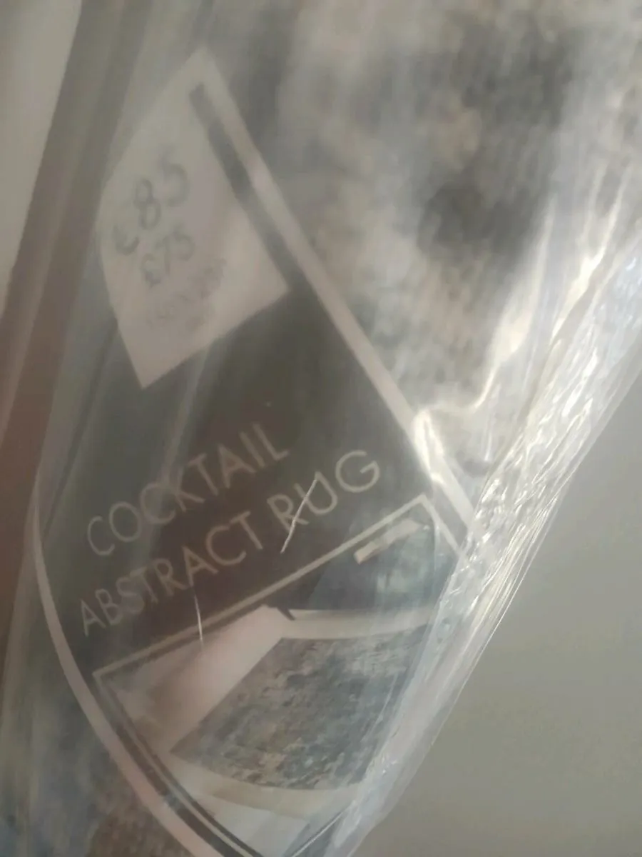 Dunnes stores abstract rug - Image 3