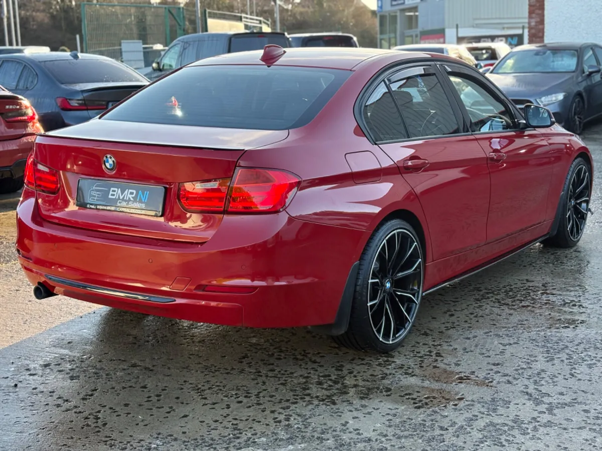 2014 BMW 318D SPORT - Image 4