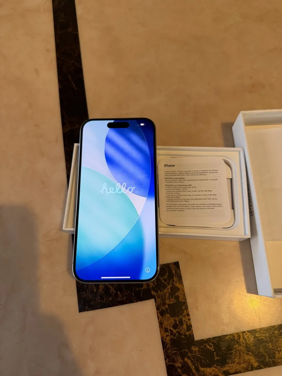 iPhone 15 pro 128 gb titanium white - Image 1