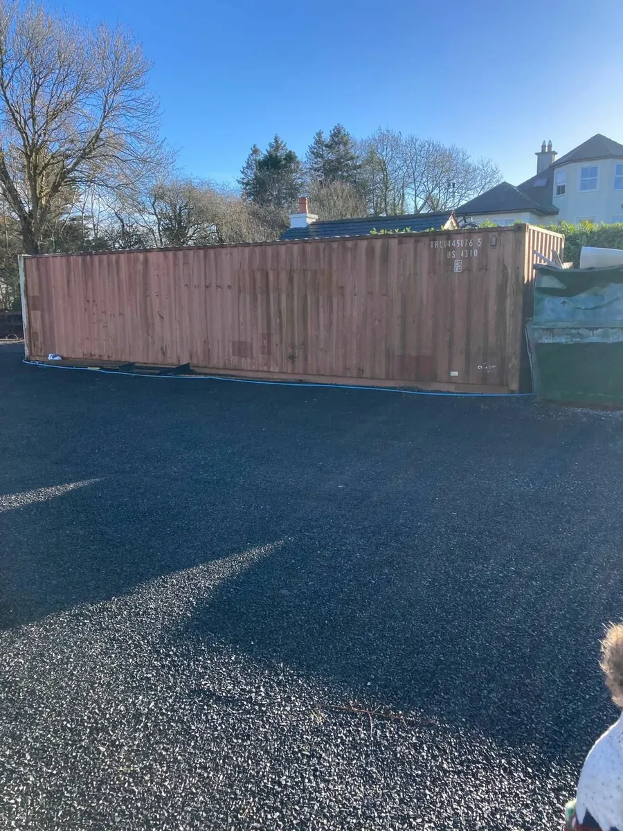 40ft Shipping Container - Image 1