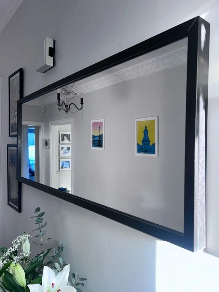 Beautiful Mirror With Black Edging - Image 4