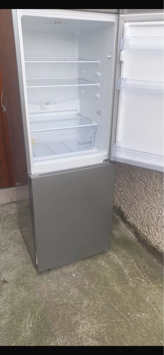 Domestic fridge - Image 2