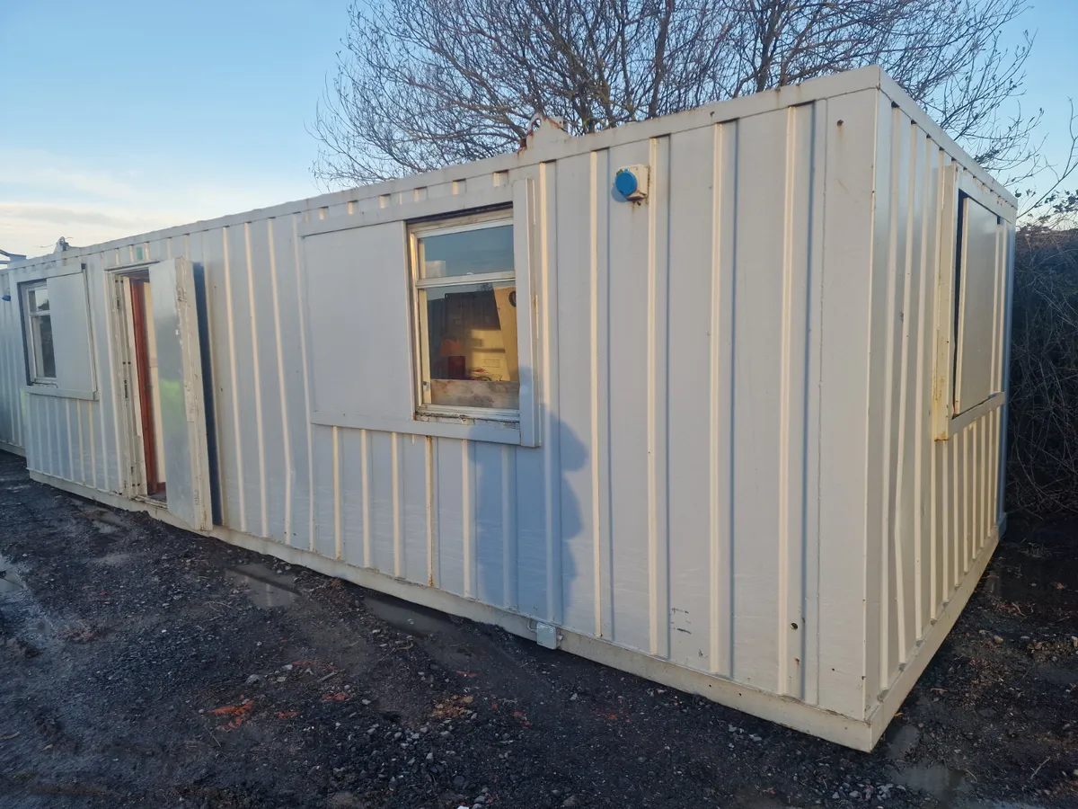 Canteen Cabin For Auction - Image 2