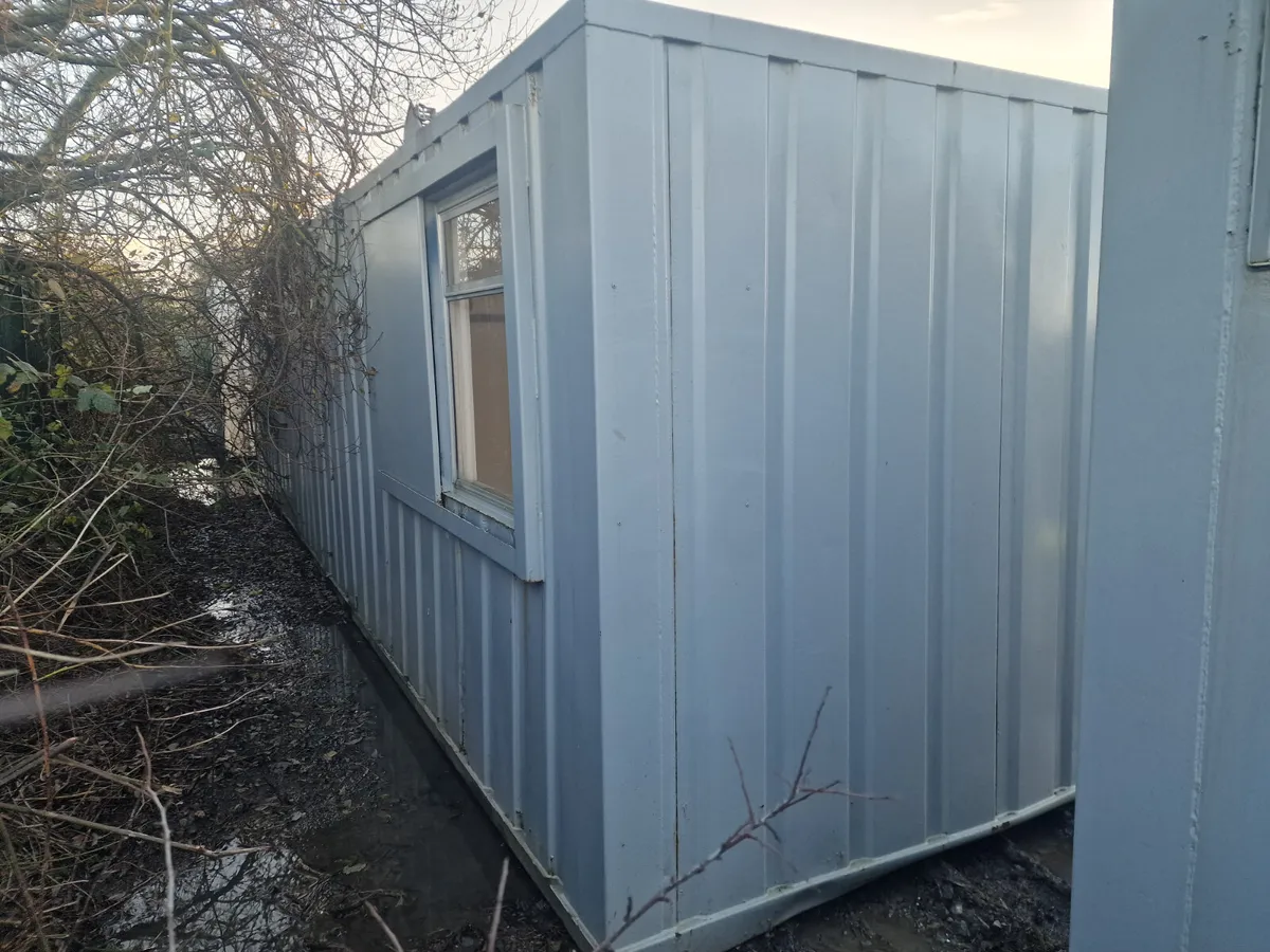 Canteen Cabin For Auction - Image 4