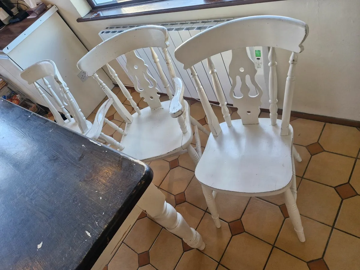 Kitchen table and 6 Chairs - Image 3