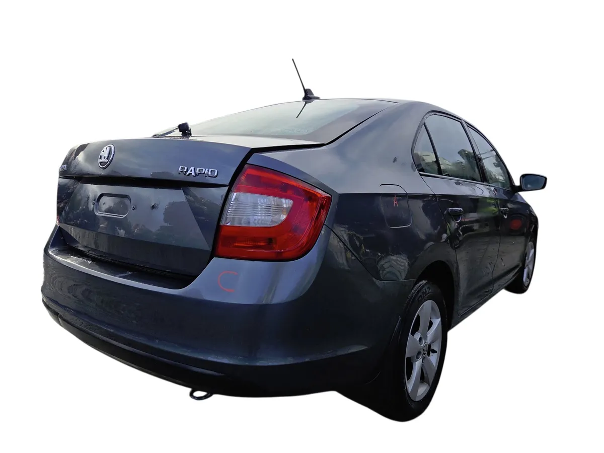 2014 SKODA RAPID For Breaking/Dismantling - Image 1
