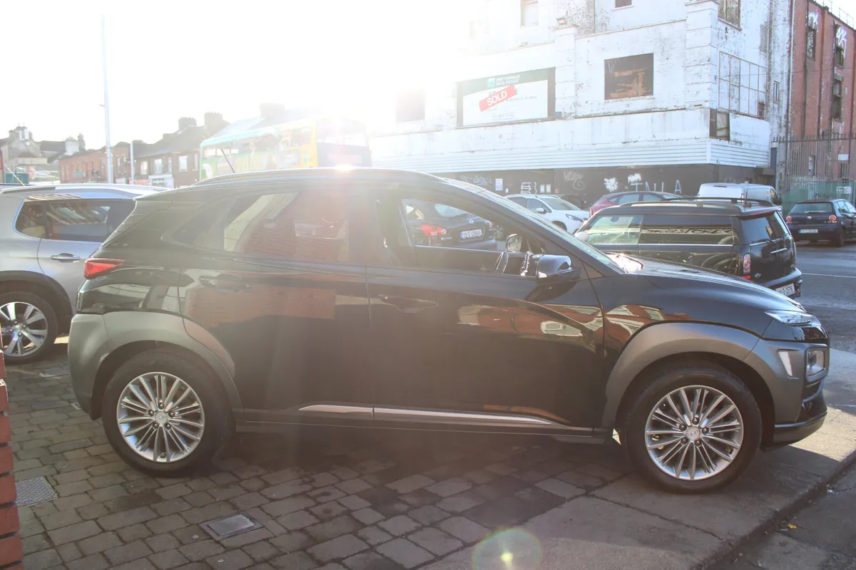 Hyundai KONA 1.6 EXECUTIVE 2019 - Image 3