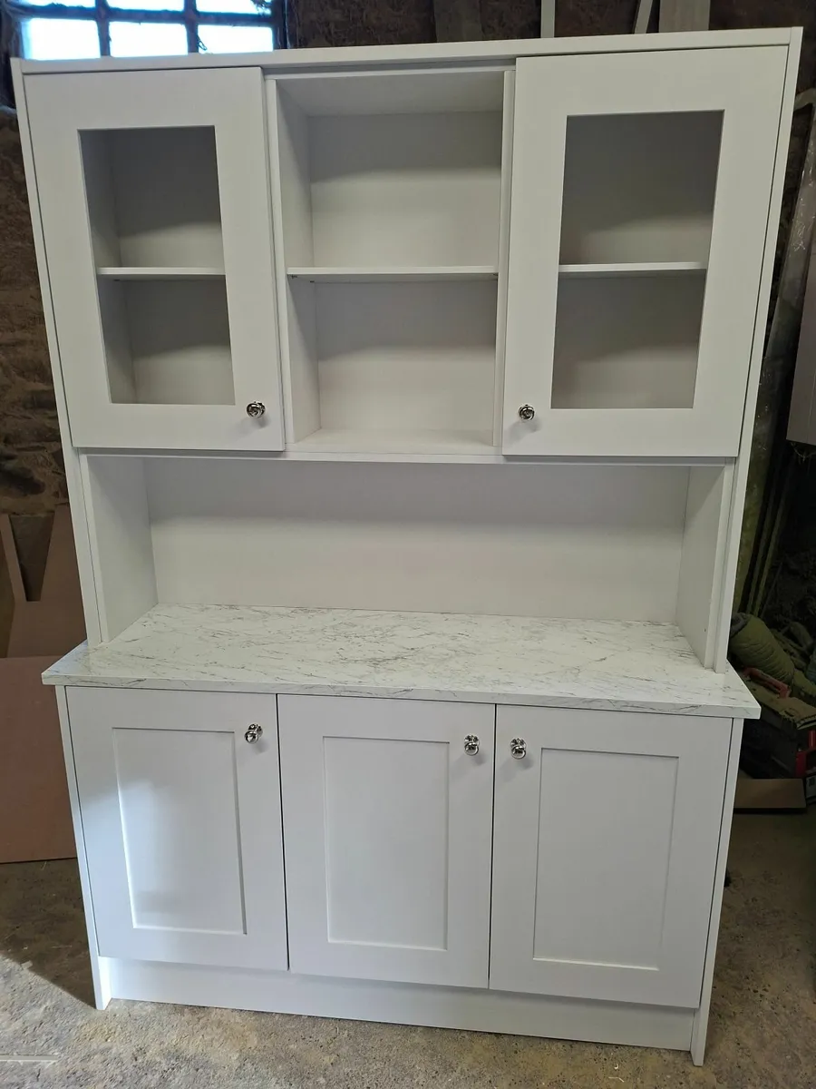 Modern kitchen dresser - Image 1