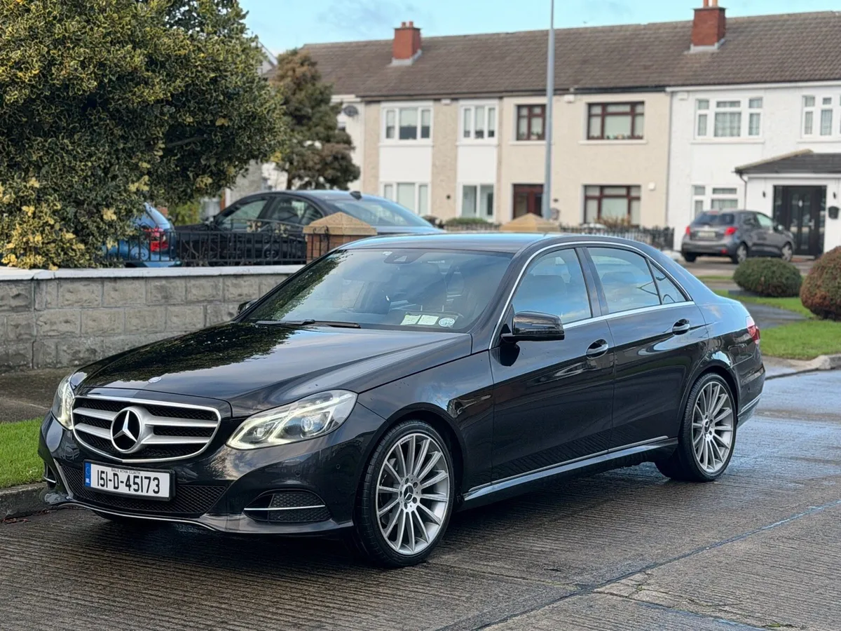 151 Mercedes e220 - Image 1