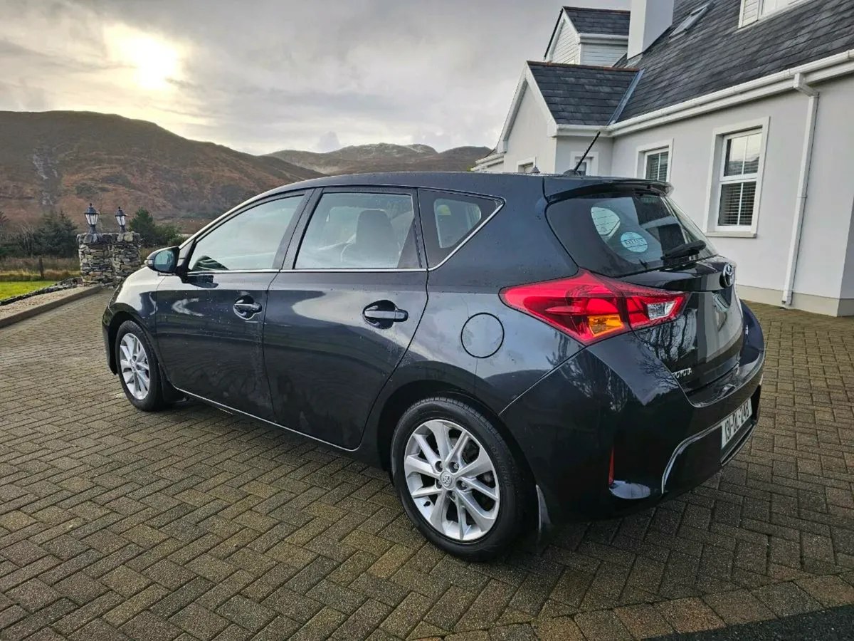 131 Toyota auris 1.4 d4d - Image 3
