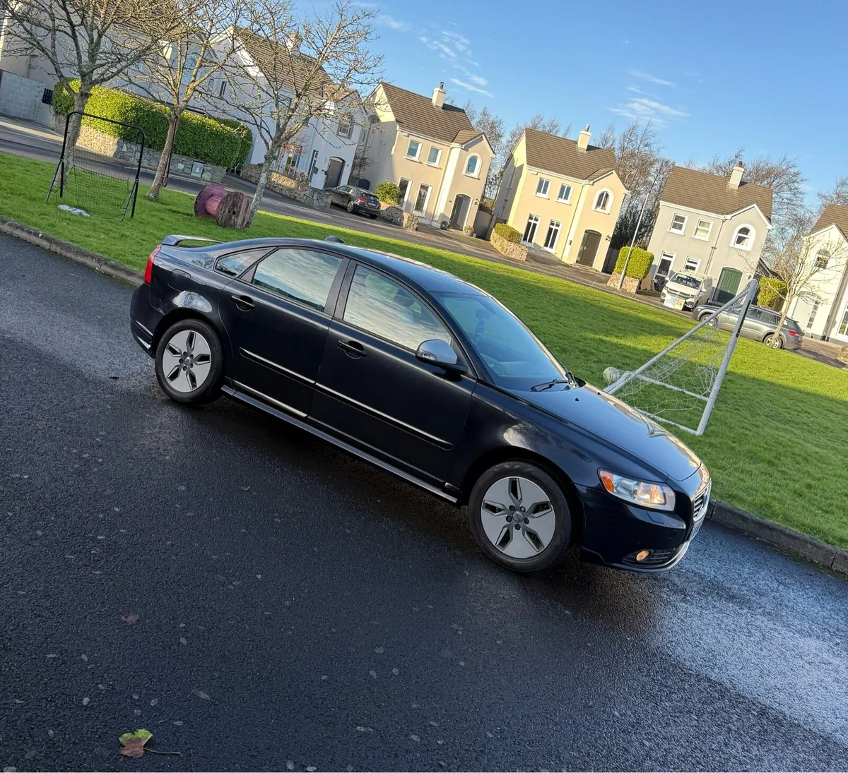 10 Volvo S40 R-Design 1.6d NCT 02/27 €2500 - Image 1
