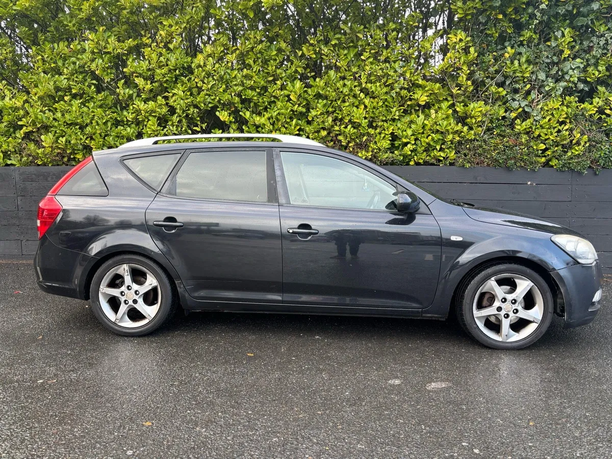 2010 KIA CEED *AUTOMATIC* 1.6 DIESEL FOR SALE - Image 2