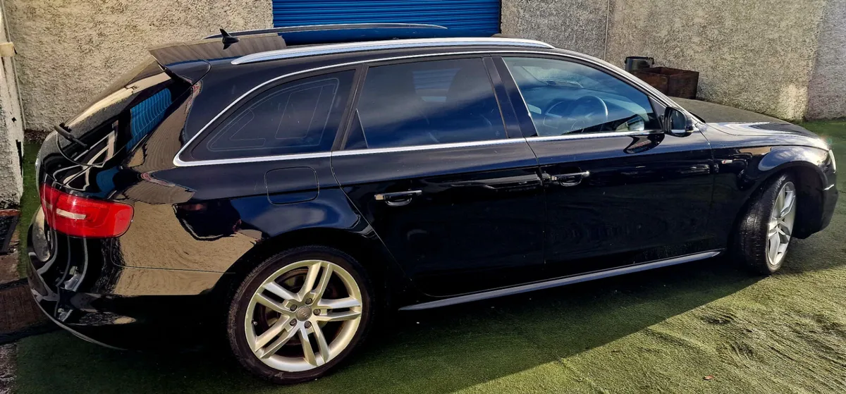 Audi A4 S-LINE AVANT 2.0TDI NAV XENON - Image 4