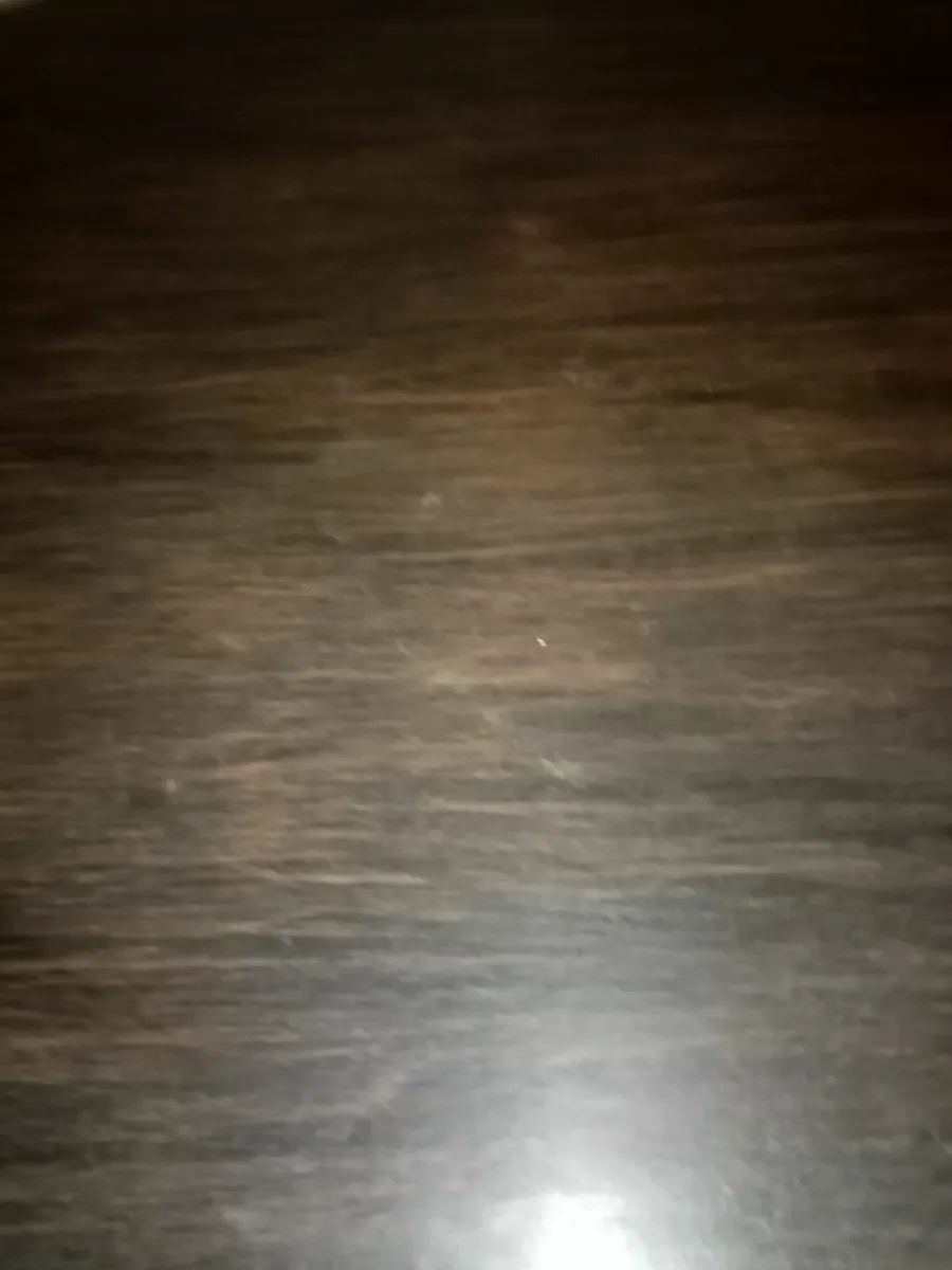 Pedestal circulare table made of chrome - Image 1