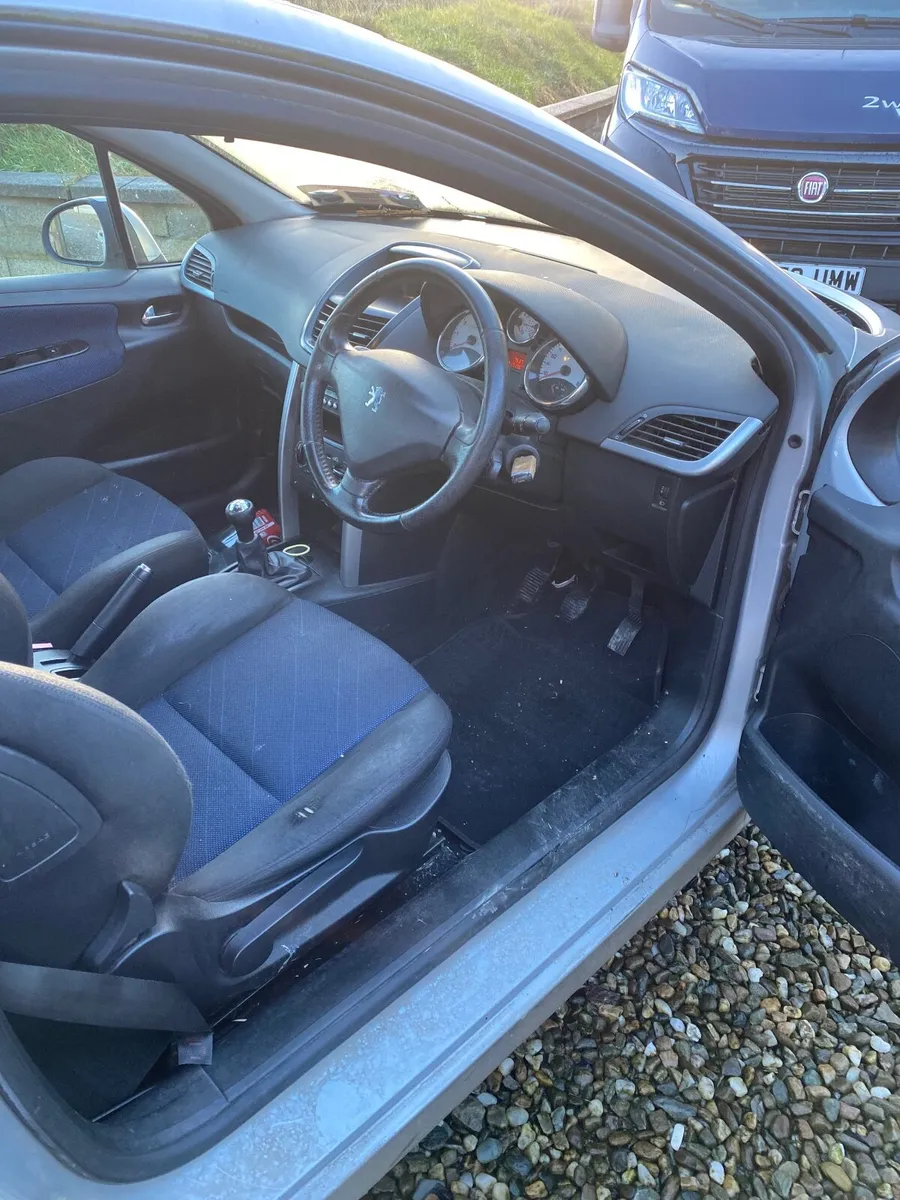Peugeot 207 2007 - Image 4
