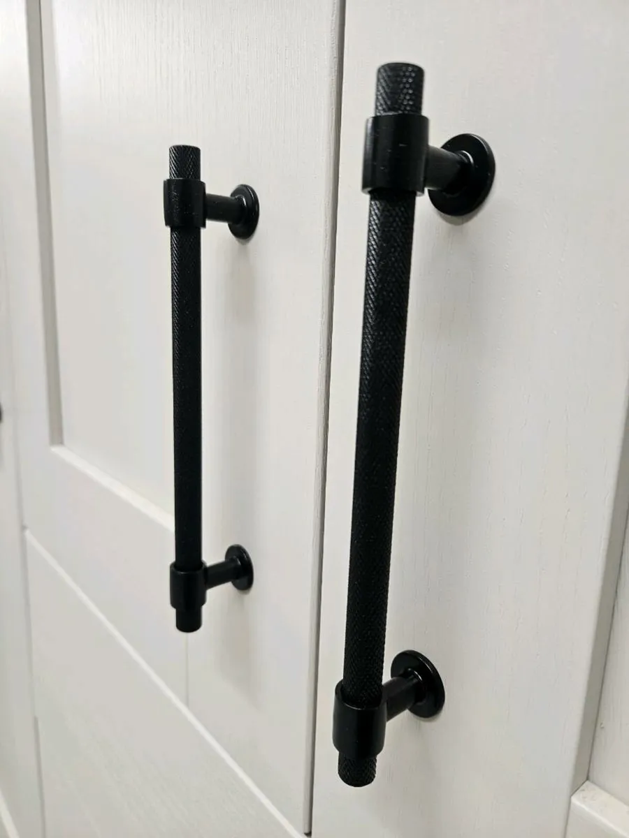 Brand new wardrobe - Image 3