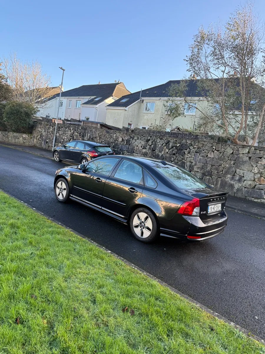 10 Volvo S40 R-Design 1.6d NCT 02/27 €2500 - Image 2