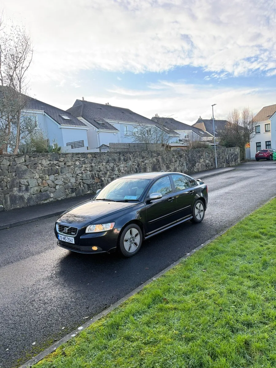 10 Volvo S40 R-Design 1.6d NCT 02/27 €2500 - Image 3