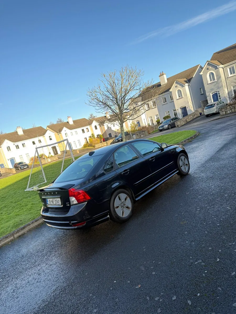 10 Volvo S40 R-Design 1.6d NCT 02/27 €2500 - Image 4