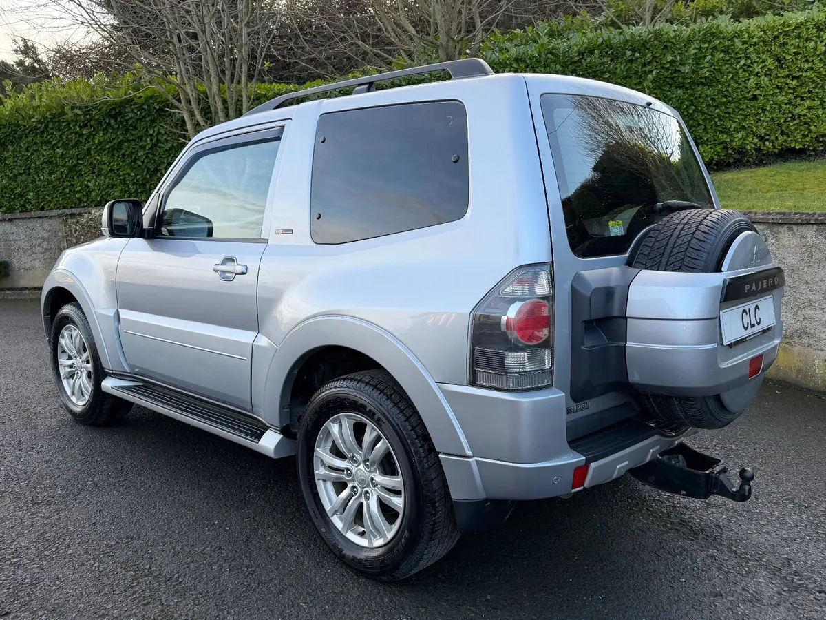 Mitsubishi Pajero 2018 3.2D SWB - Image 3