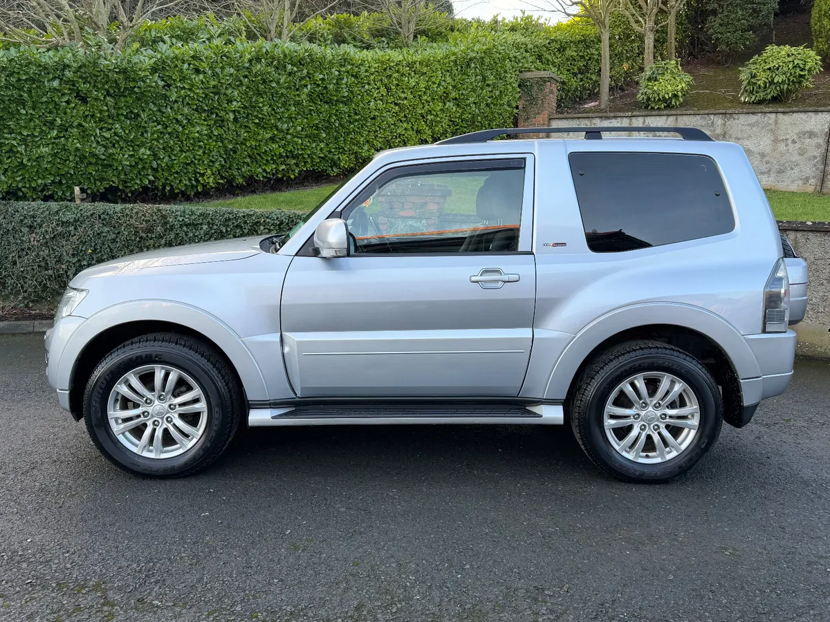 Mitsubishi Pajero 2018 3.2D SWB - Image 2