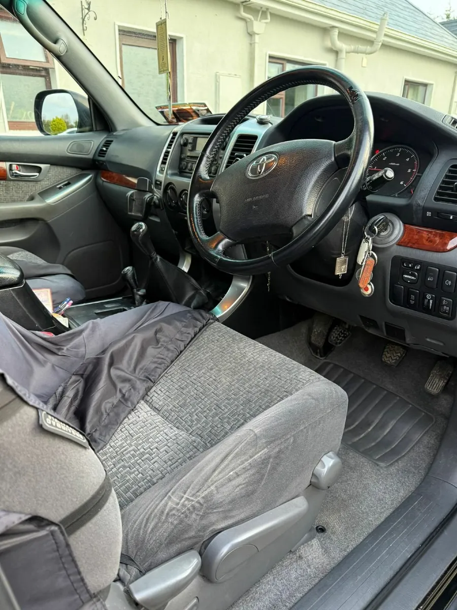 Immaculate Toyota Land Cruiser - Image 4