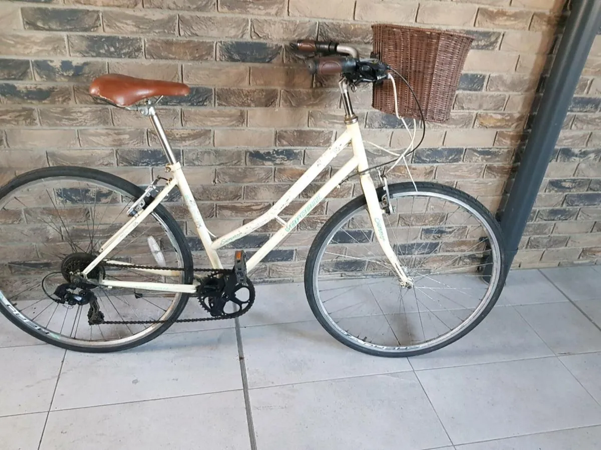 Ladies bike - Image 1