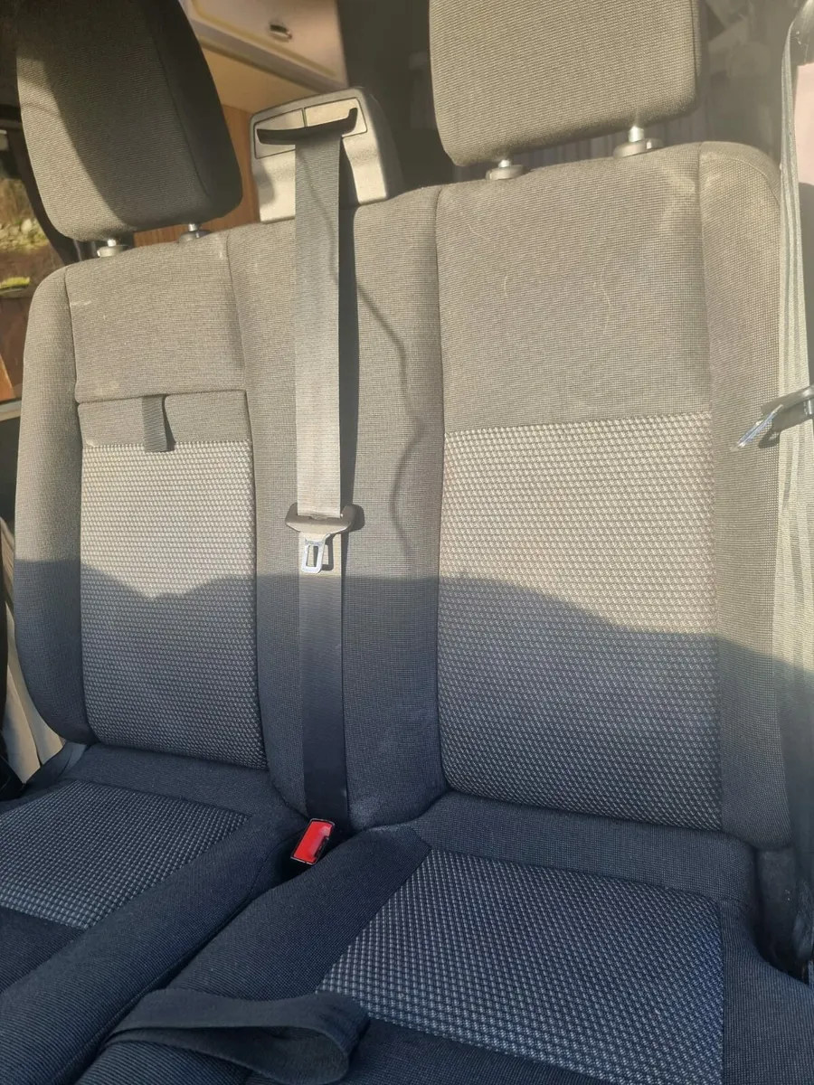 Double swivel seat - Image 2